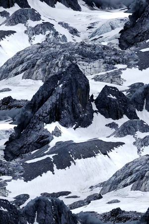 雪山印花华亿平台图片