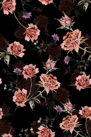 黑底花卉印花华亿平台图片