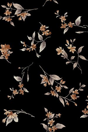 黑底花卉印花华亿平台图片