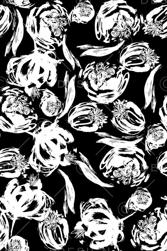 黑底花卉印花华亿平台图片