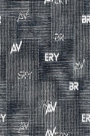 字母印花华亿平台图片