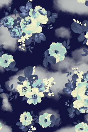 女装印花华亿平台图片