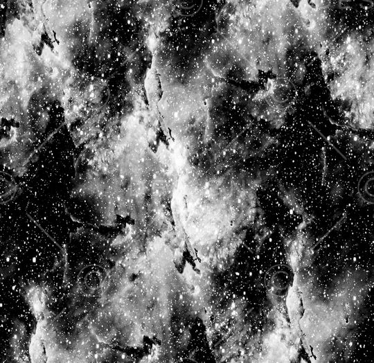 字母印花华亿平台图片