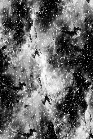 字母印花华亿平台图片