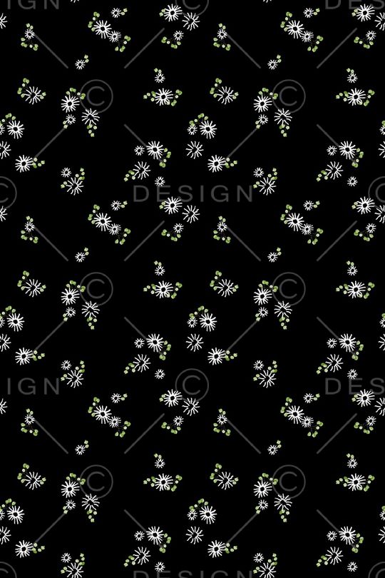 黑底花卉印花华亿平台图片