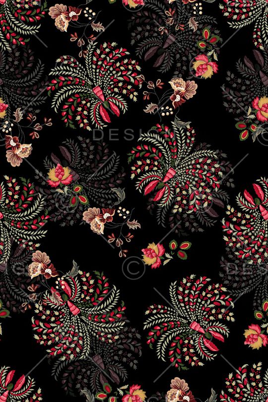 黑底花卉印花华亿平台图片