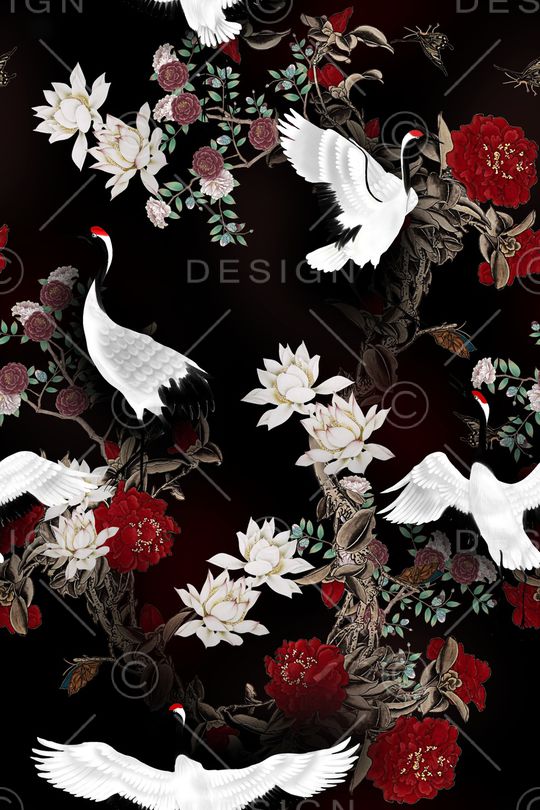 黑底花卉印花华亿平台图片