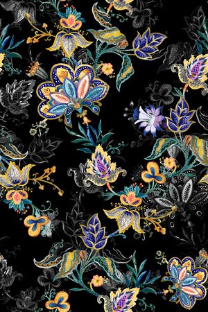 黑底花卉印花华亿平台图片