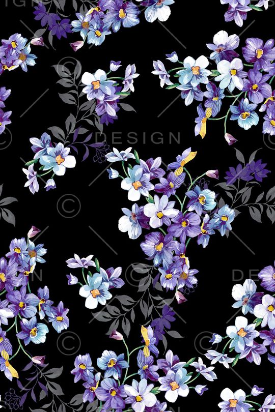 黑底花卉印花华亿平台图片