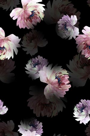 黑底花卉印花华亿平台图片