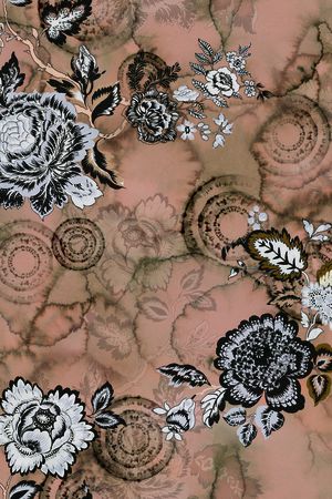 连衣裙印花华亿平台图片