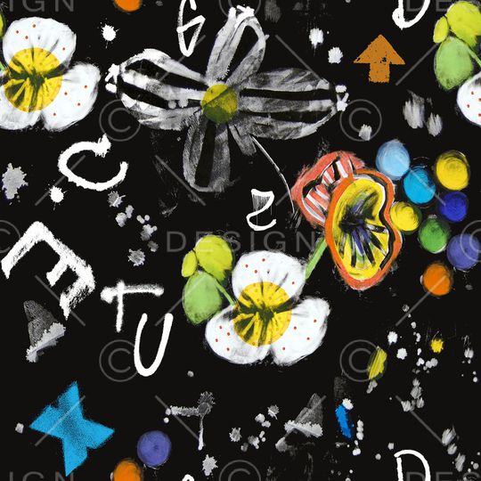 字母印花华亿平台图片