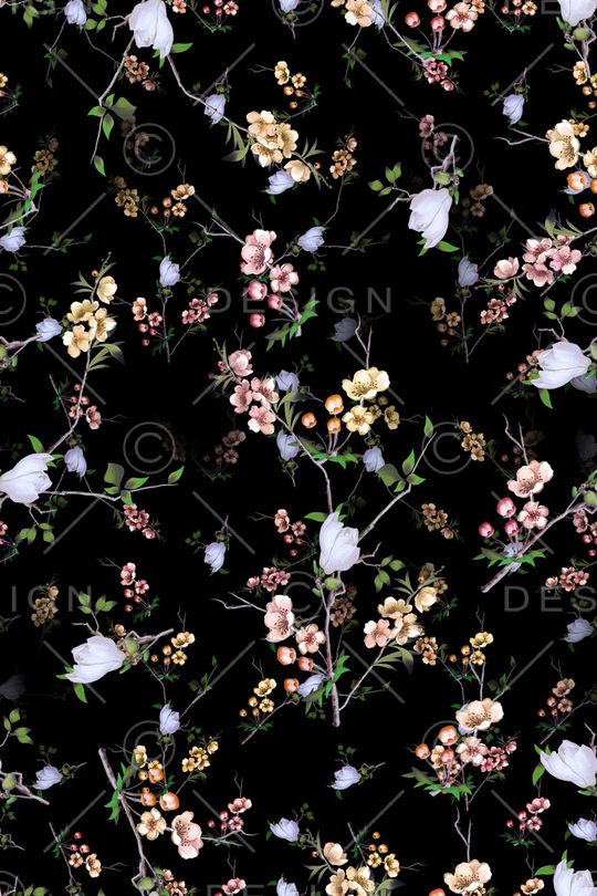 黑底花卉印花华亿平台图片