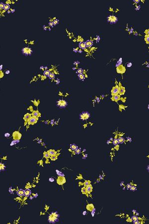 字母印花华亿平台图片