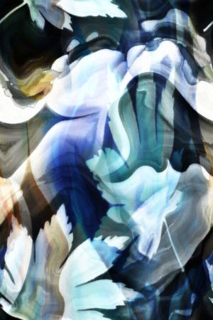 女装印花华亿平台图片