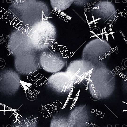 字母印花华亿平台图片