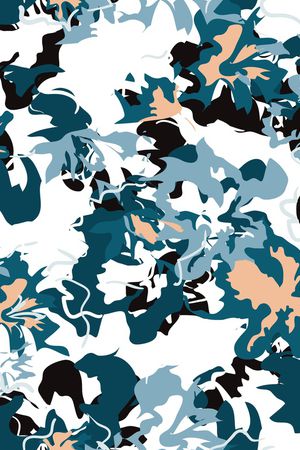 年轻女性印花华亿平台图片