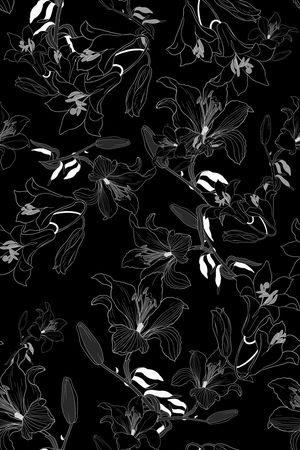 黑底花卉印花华亿平台图片