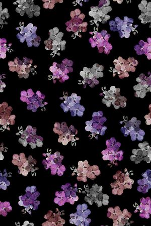 黑底花卉印花华亿平台图片