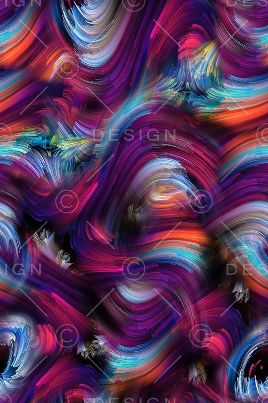 年轻女性印花华亿平台图片