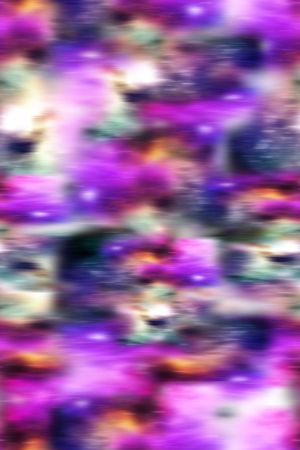 年轻女性印花华亿平台图片