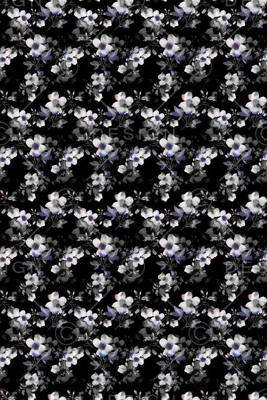 黑底花卉印花华亿平台图片