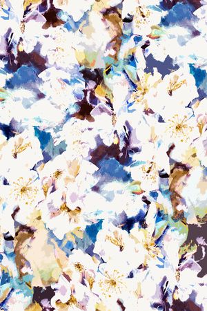 年轻女性印花华亿平台图片