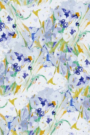 年轻女性印花华亿平台图片