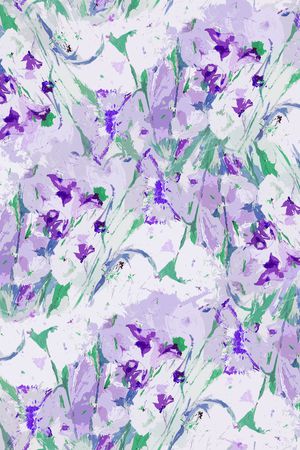 年轻女性印花华亿平台图片