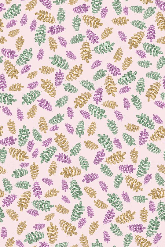 年轻女性印花华亿平台图片