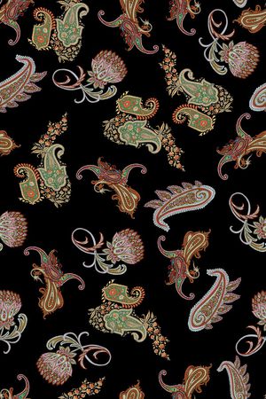 黑底花卉印花华亿平台图片