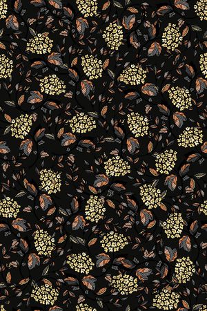 女装印花华亿平台图片