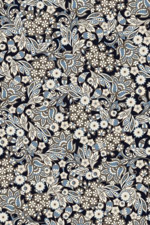 女装印花华亿平台图片