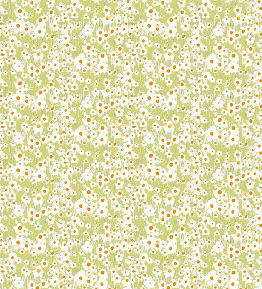 年轻女性印花华亿平台图片