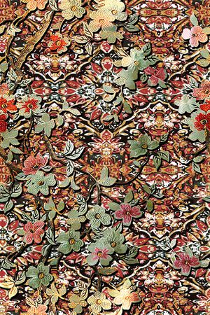 女装印花华亿平台图片