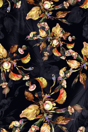 黑底花卉印花华亿平台图片