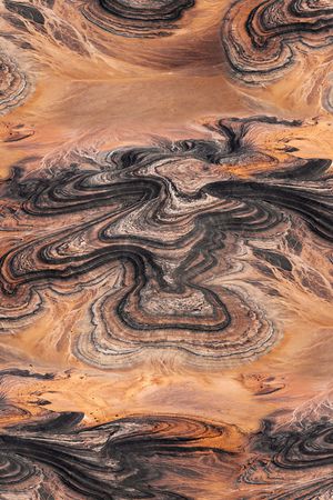 肌理印花华亿平台图片