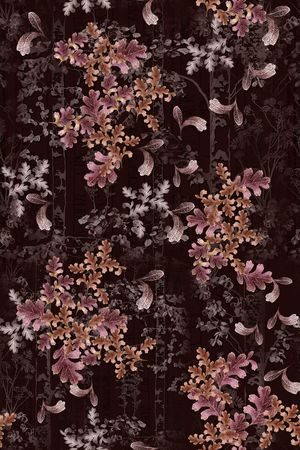 年轻女性印花华亿平台图片