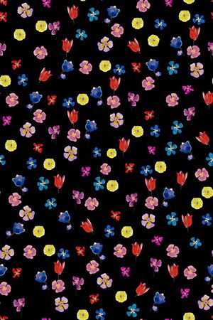 清爽底花卉印花华亿平台图片