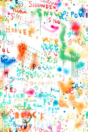 字母印花华亿平台图片