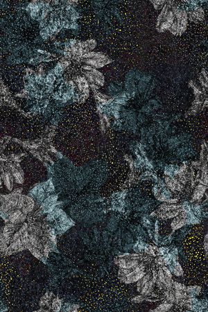 黑底花卉印花华亿平台图片