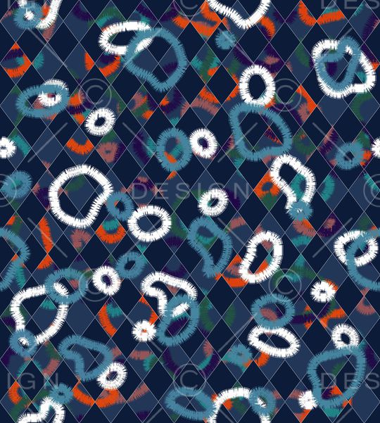 连衣裙印花华亿平台图片