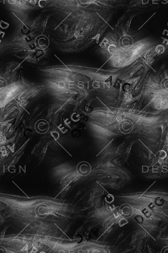 字母印花华亿平台图片