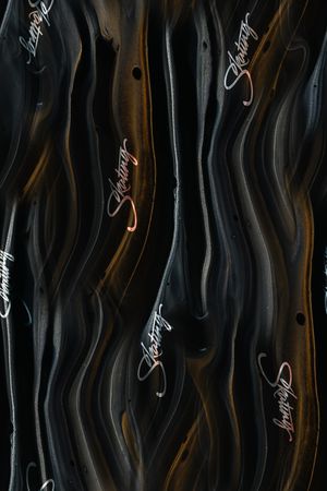 字母印花华亿平台图片