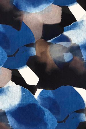 字母印花华亿平台图片