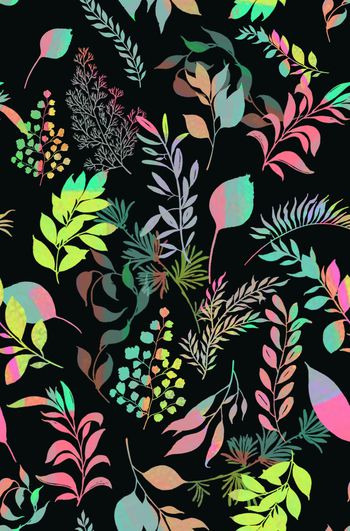 黑底花卉印花华亿平台图片