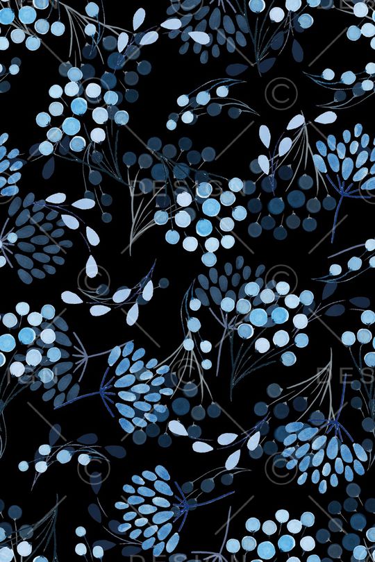 黑底花卉印花华亿平台图片