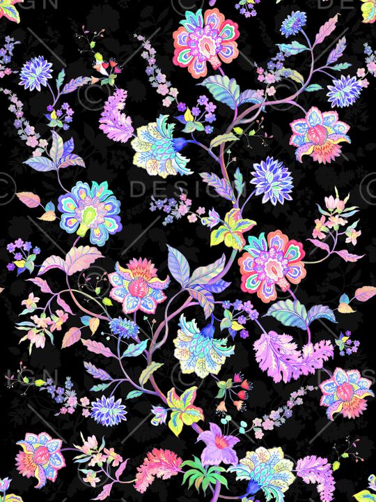 连衣裙印花华亿平台图片