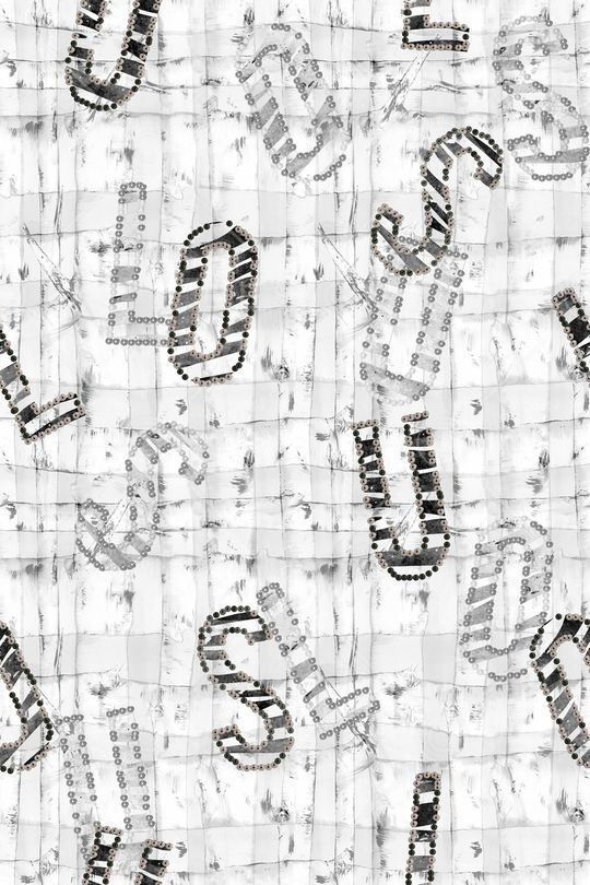 字母印花华亿平台图片