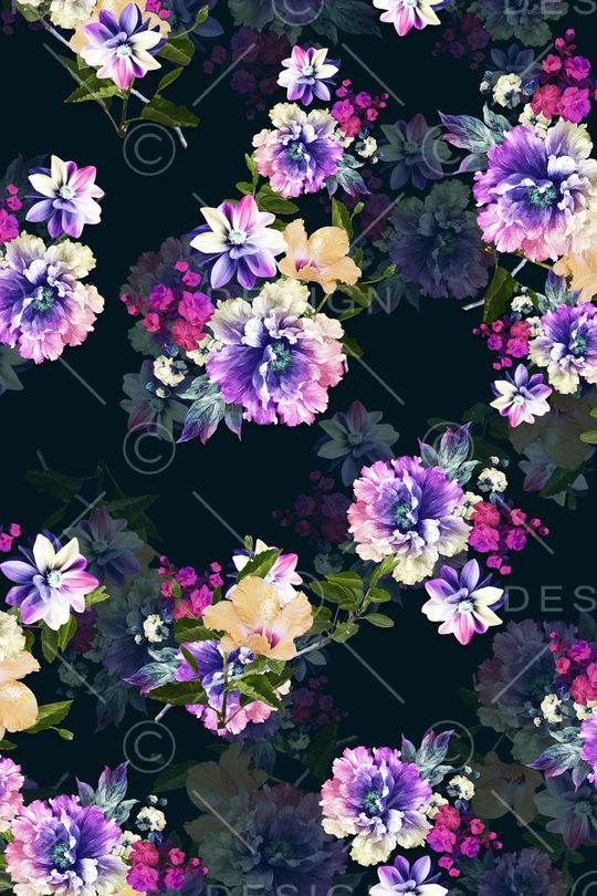 黑底花卉印花华亿平台图片